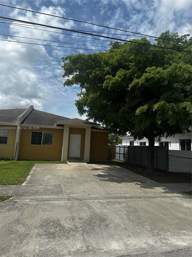 Building Photo - 26524 SW 138th Ave