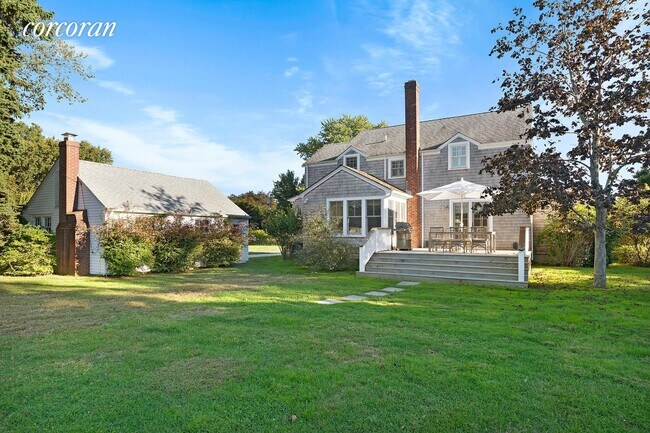 Foto del edificio - 8 Simpson Rd