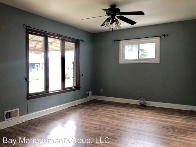 Foto del edificio - 2 br, 1 bath House - 5612 Tramore Rd