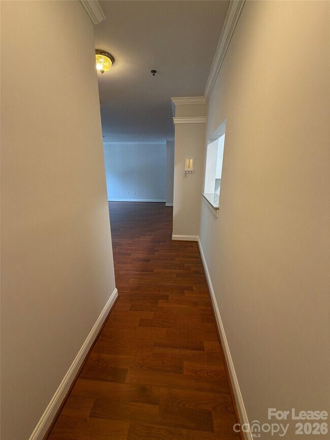 Foto del edificio - 5609 Fairview Rd