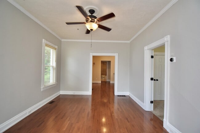 Foto del edificio - 3829 Mt Vernon Ave