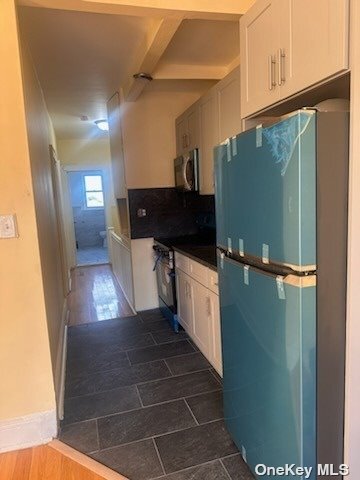 Foto principal - 182-32 Hillside Ave.