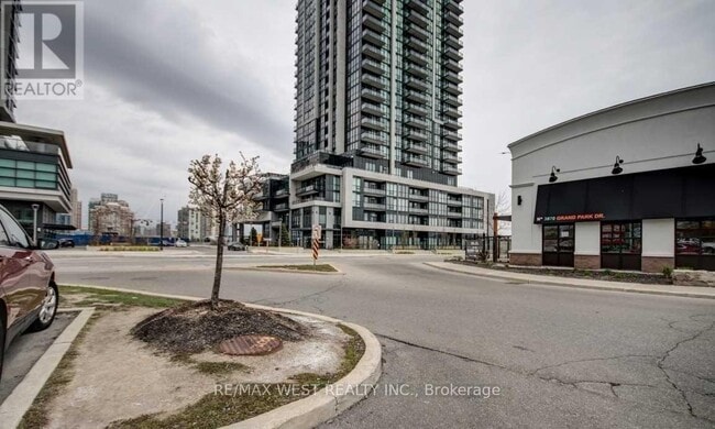 Building Photo - 3975 Grand Park Dr