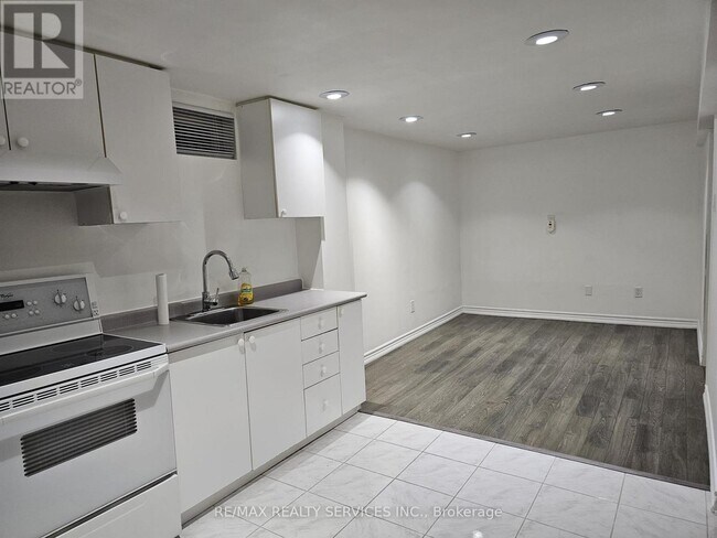 Photo du bâtiment - 21 Wayne Nicol Dr