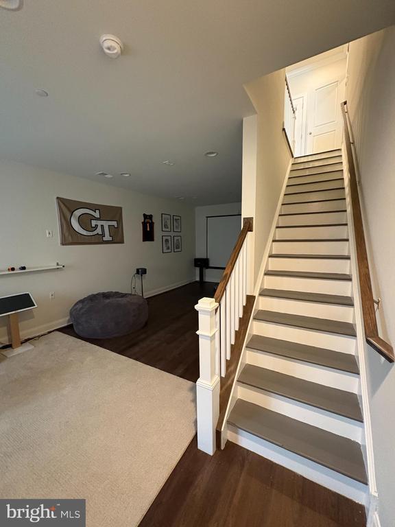 Building Photo - 202 Charles Ellis Dr