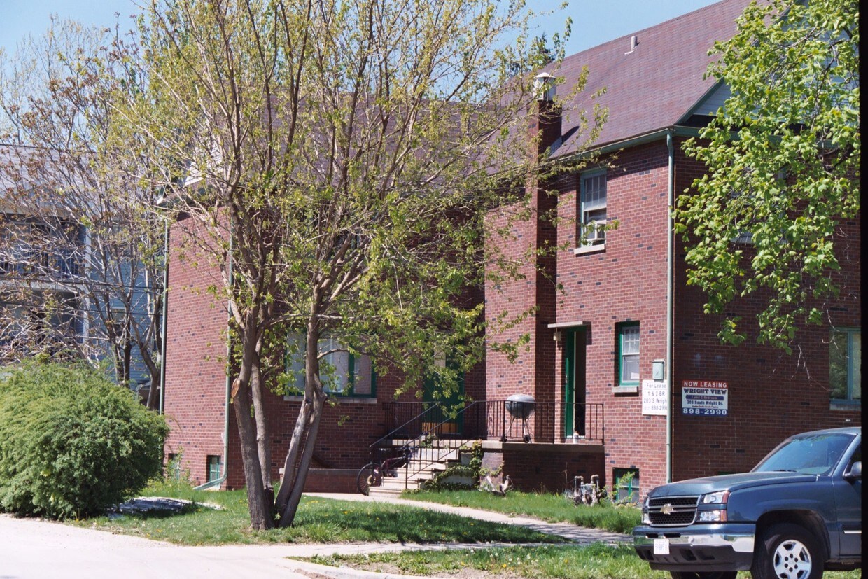 Building Photo - 203 S Wright St