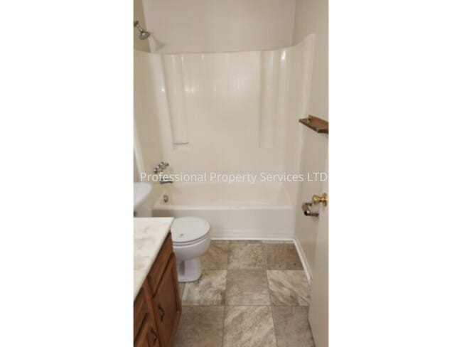 Building Photo - Spacious 2-Bedroom, 1-Bath Duplex  Second Floor