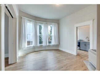 Building Photo - 9426 N Edison St
