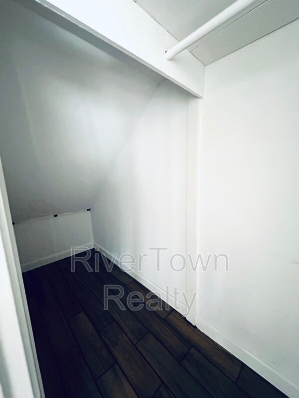 Building Photo - 3084 Waynoka Ave