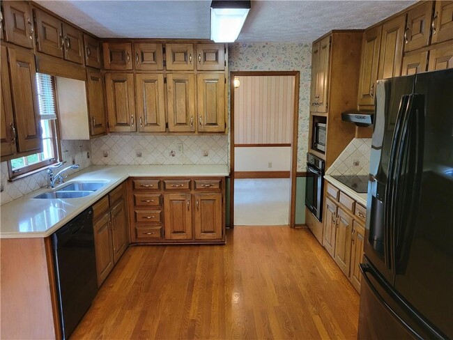 Foto del edificio - 3798 Lee Ridge Way SW