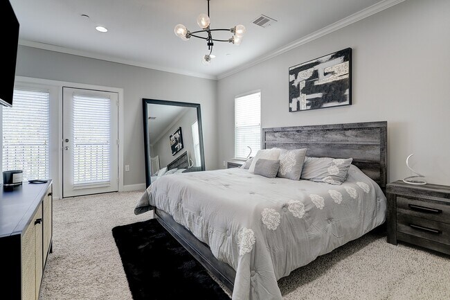 Foto del edificio - 1206 Cushing St