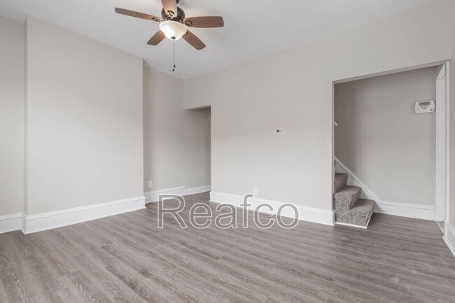 Building Photo - 831 Studer Ave