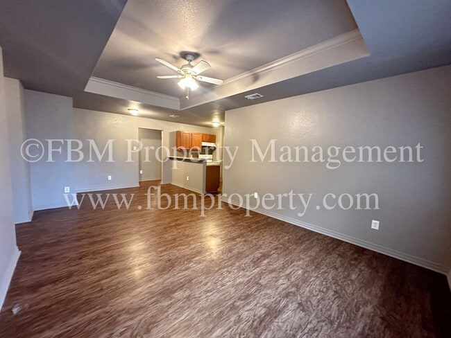 Building Photo - 1510 Drexel Drive - Charming 3 Bedroom, 2 Bathroom Brick Duplex in Waxahachie, TX!