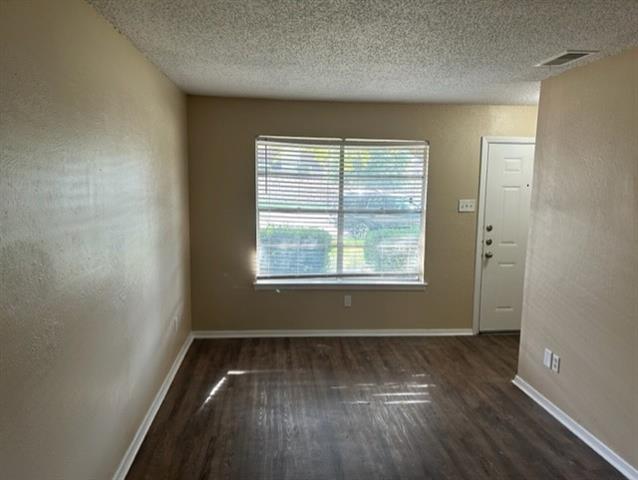 Building Photo - 4519 Ashwood Dr