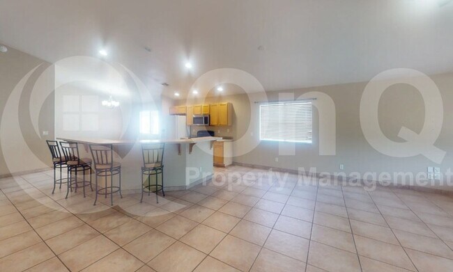 Foto del edificio - 7736 N Sun Flair Dr