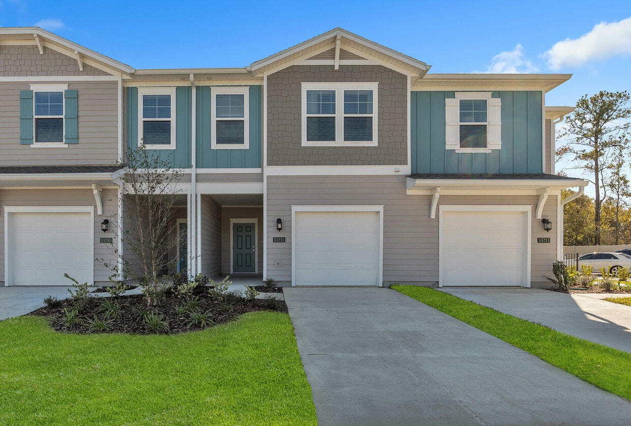 360 Communities at Crossroads Townhomes for Rent Jacksonville, FL