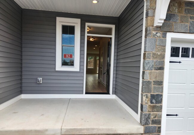 Foto del edificio - 328 Foxtail Ln