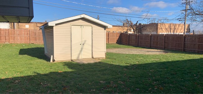 Foto del edificio - 623 Tiffany Dr