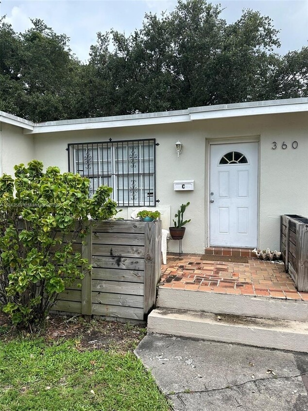 Primary Photo - 360 NE 82nd St