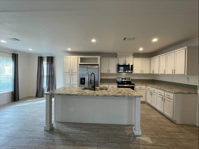 Building Photo - 4 Harbor Cove Ct