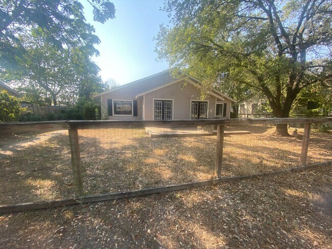 Building Photo - 5302 Ave G