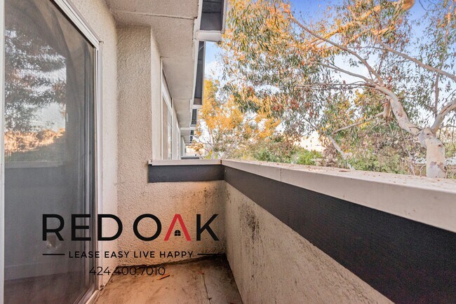 Foto del edificio - 10201 Woodbine St