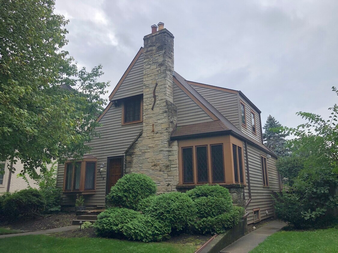 Foto principal - 2118 N 77th Ct
