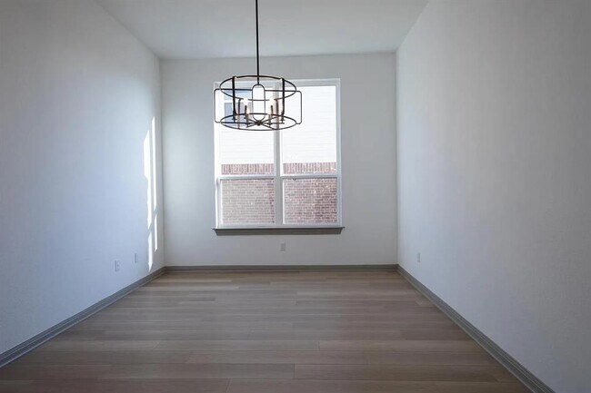 Building Photo - 7725 Alouette Dr