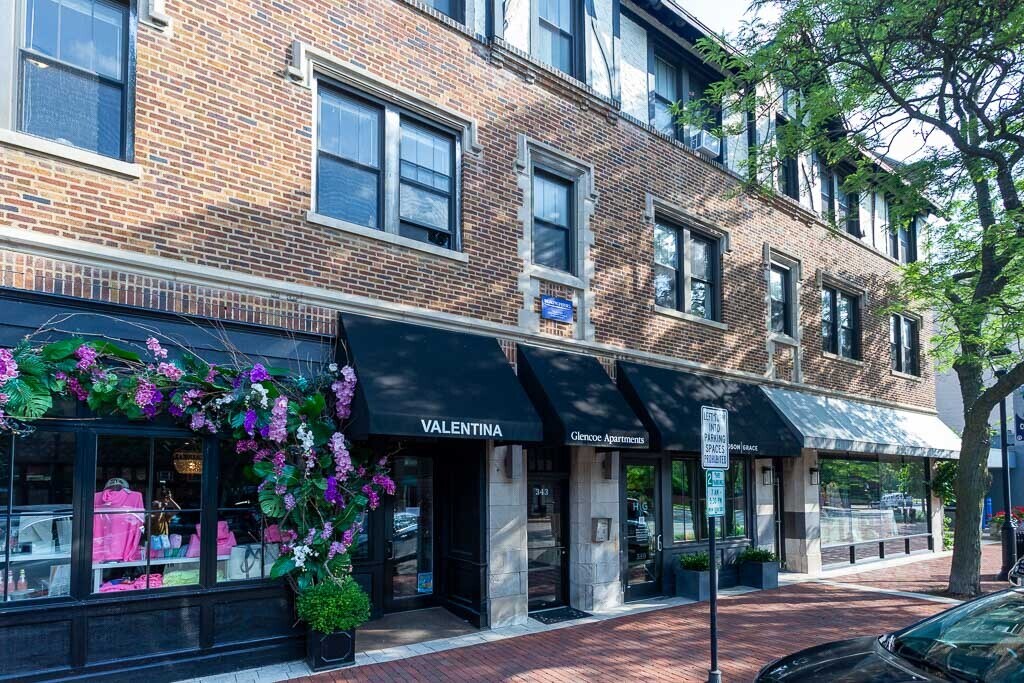 343 Park Ave Unit 01, Glencoe, IL 60022 Condo for Rent in Glencoe, IL