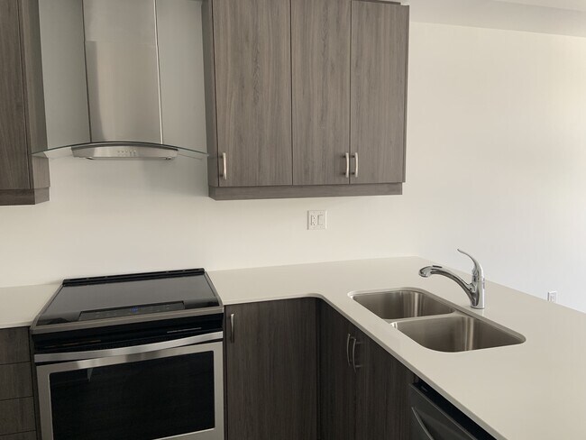 Building Photo - 274 Dalhousie St