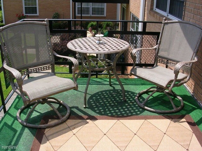 Foto del edificio - 827 Milledge Rd