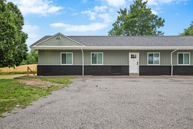 Building Photo - 1469 US-30