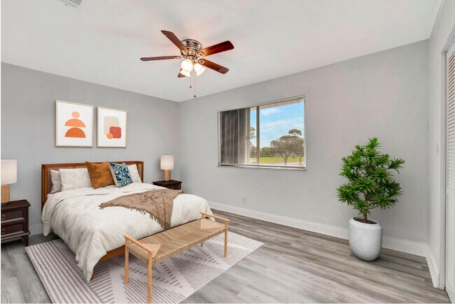 Foto del edificio - 832 E Tiffany Dr