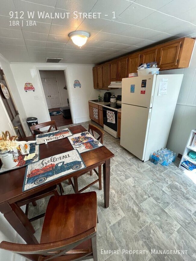 Foto del edificio - 1st Floor: 1 Bedroom /1 Bathroom Apartment...