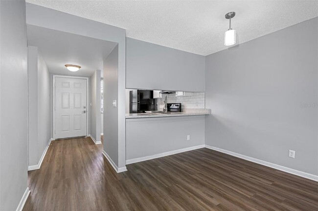 Building Photo - 2301 E Sligh Ave