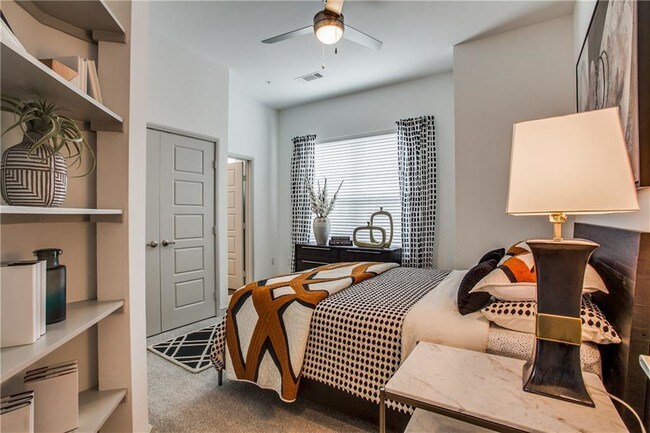 Foto del edificio - 4217 N Garland Ave