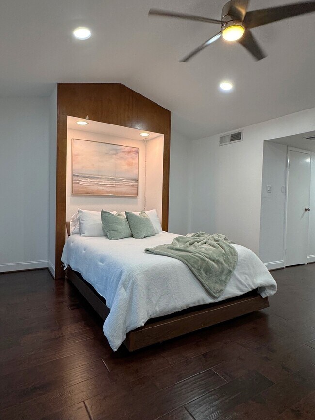 Foto del edificio - 14777 Wunderlich Dr