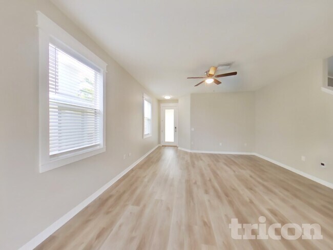Foto del edificio - 12134 Fern Haven Ave