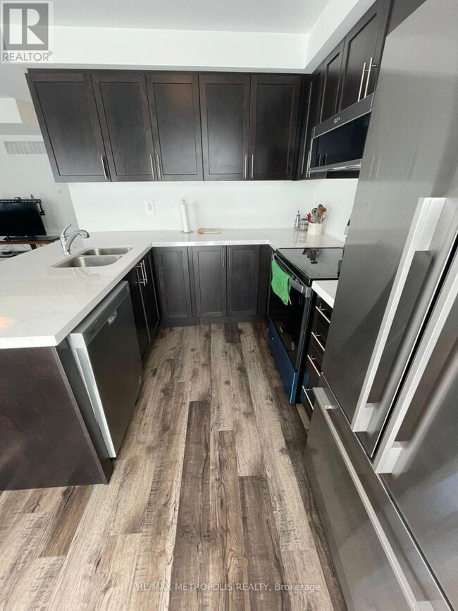 Building Photo - 55 Romilly Ave