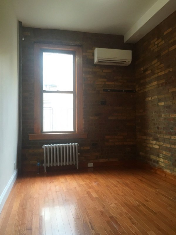 Building Photo - 105 Odell Clark Pl