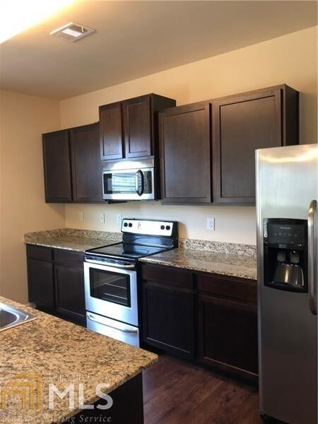 Building Photo - 8546 Braylen Manor Dr