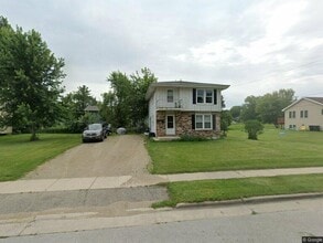 Exterior - 230 Pleasant St