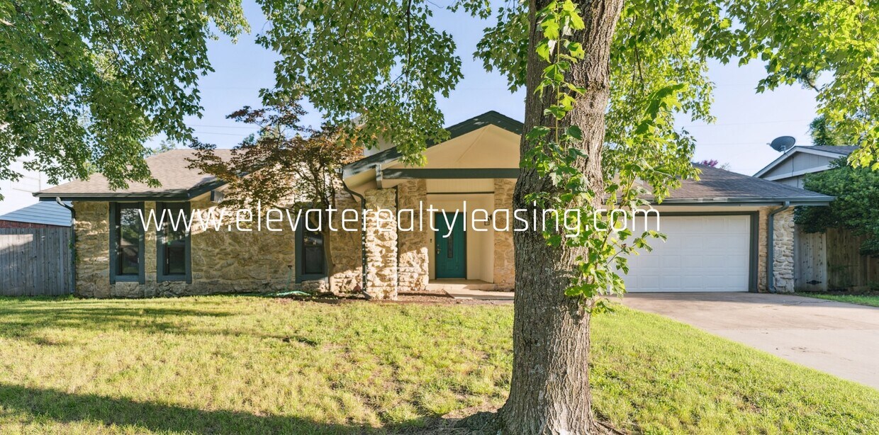 Foto principal - 7212 E 76th St