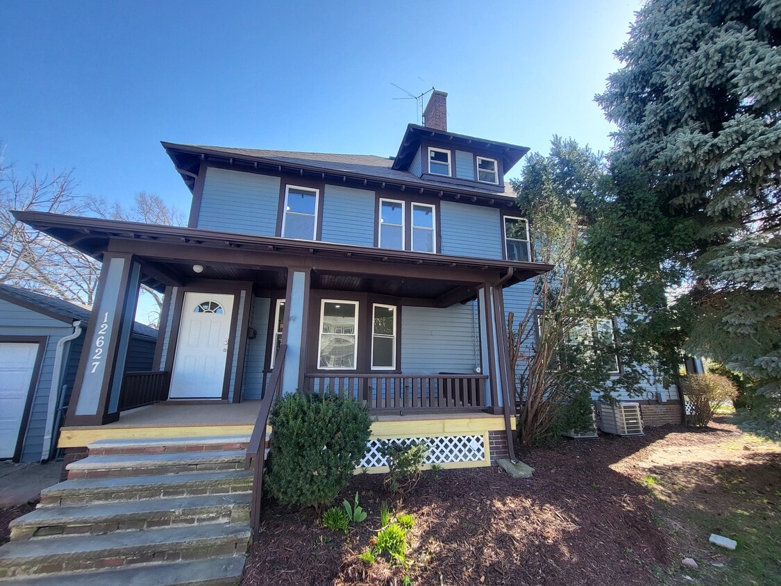 Primary Photo - 12627 Franklin Blvd