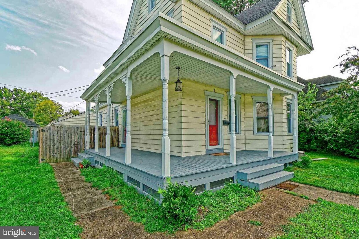 308 W Broad St, Paulsboro, NJ 08066 House Rental in Paulsboro, NJ