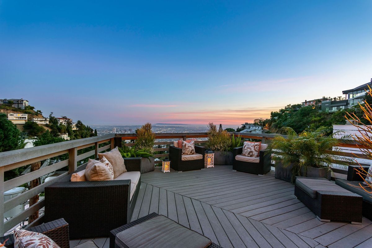 Foto principal - 8827 Evanview Dr
