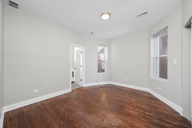 Foto del edificio - 6833 S Merrill Ave