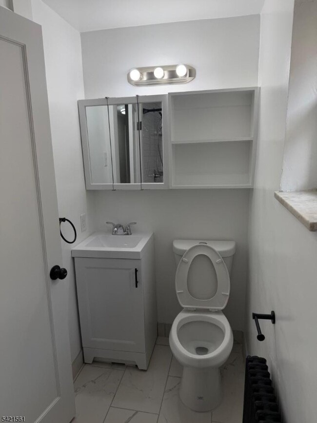 Foto del edificio - 305 Millburn Ave