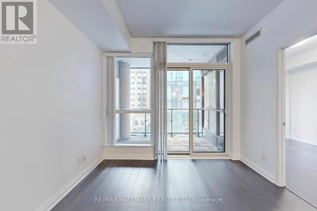 Photo du bâtiment - 8-418 Mercer St