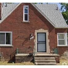 Building Photo - 16014 Hackett St